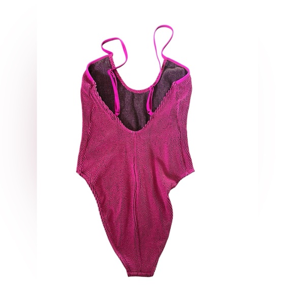 Good American‎ L/XL  3/4 Always Fits Sculpt One Piece Fuschia Swimsuit - Picture 2 of 5